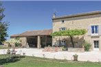 Three-Bedroom Holiday Home in Pernes les Fontaines