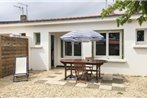 Stunning home in La Tranche-sur-Mer w/ 2 Bedrooms