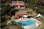 Charming Holiday Home in Lorgues with Private Swimming Pool