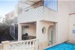 Nice home in Beziers w/ Outdoor swimming pool