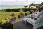Holiday home with great sea views