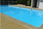 Maison de 2 chambres avec piscine partagee et terrasse amenagee a Clohars Carnoet