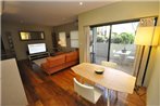 Glebe Self-Contained Modern One-Bedroom Apartment (47ROS)