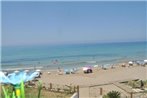 Beachfront Studio Apartments - Agios Gordios