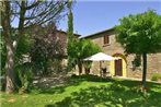 A Peaceful Farmhouse in Cortona with Swimming Pool