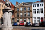 Holiday Home Majestic House in Bruges