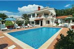 Holiday home Porec 3