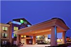 Holiday Inn Express and Suites Hotel - Pauls Valley