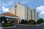 Holiday Inn Express & Suites Wilmington-University Center