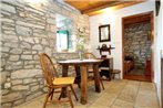 Holiday house with WiFi Zrnovo