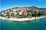 Apartments by the sea Seget Vranjica