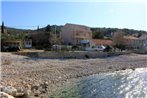 Apartments by the sea Arbanija