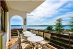 Six-Bedroom Apartment in Crikvenica I