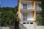 Apartments and rooms Frano