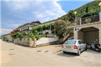 Apartments by the sea Trpanj