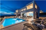 Villa Adria 3 luxury apartment with a pool