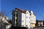 Apartments and rooms with WiFi Zagreb - 15959