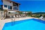 Beautiful apartment in Rakovica w/ Outdoor swimming pool