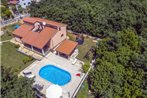 Luxury experience in Villa Lucia with heated pool and Play station 4