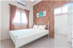 OYO Life 2658 Kost Rasyamada