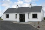 Beautiful 3-Bed House in Knock