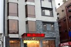 Inn Tawang Near B L Kapoor Hospital A Well Hygiene Hotel