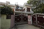 Cheerful 2BHK Stay near Chakrata Road