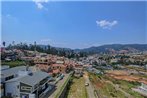Vibrant Hill View Home in Ooty