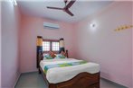 Compact Studio Near Mudhaliarpet