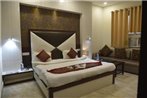 Hotel Metro Continental-5mins Walk From Charbagh Rail & Metro Station