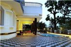 Whitehorse Villa - luxurious 7BHK villa with pool