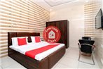 Super OYO Flagship 18478 Hotel Max