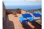 Casa Alice with shared pool sea view - Happy Rentals