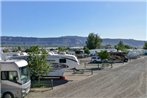 Junction West RV Park - A Cruise Inn Park