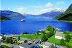 Kinsarvik Fjord Hotel