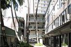 Kuhio Banyan Hotel (with Kitchenettes)