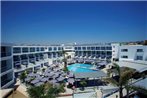 Limanaki Beach Hotel & Suites