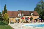 Beautiful Holiday Home with Heated Pool in Cazals France