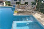 1-Bed large Apartment in Tivat swiming pool