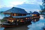 Mekong Floating House