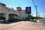 Motel 6 Edinburg