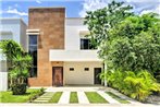 Luxe Playa Del Carmen Home w/ Pool - Walk to Beach