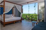 Oceanview Luxury Suite Steps from Quinta Avenida Balcony Infinity pool HMoon