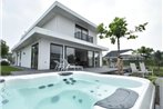 Modern Villa with Jacuzzi and Sauna in Harderwijk Flevoland