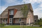 Beautiful villa with sunshower and terrace at the Tjeukemeer