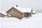 Three-Bedroom Holiday home in Fjell