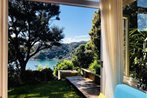 Gumtree house facing whole Wellington harbour