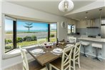 The Esplanade 98 - Westshore Holiday Home