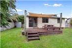 Relax Cabin - Waihi Beach Holiday Home