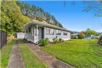 Gosling Cottage - Turangi Holiday Home